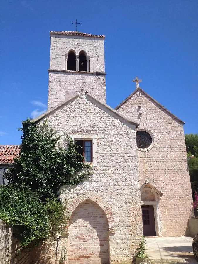 Apartment In Slatine With Sea View, Terrace, Air Conditioning, Wi-Fi Trogir