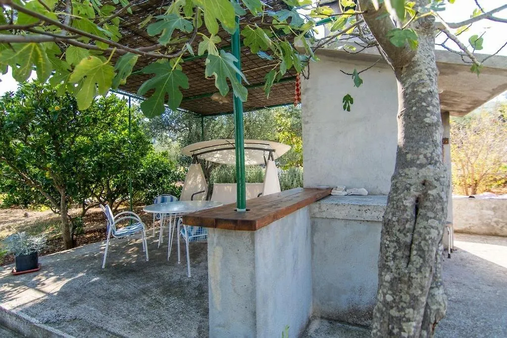 Apartment In Slatine With Sea View, Terrace, Air Conditioning, Wi-Fi Trogir
