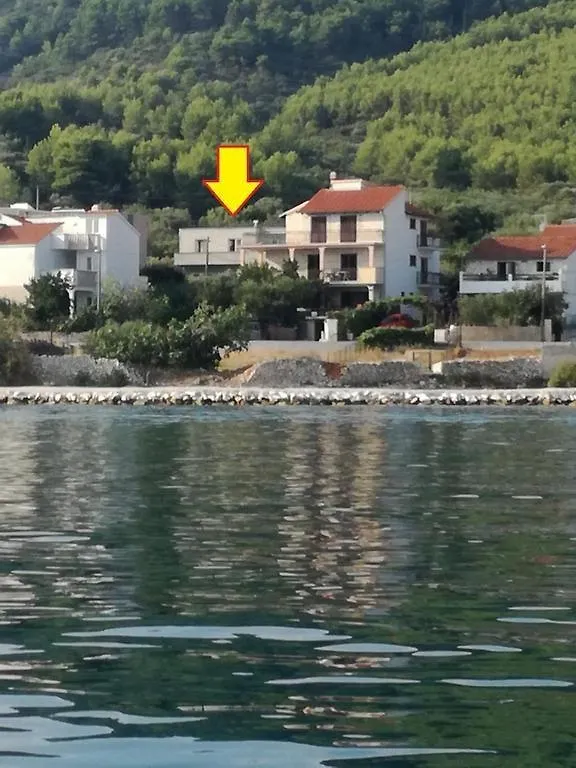 Apartment In Slatine With Sea View, Terrace, Air Conditioning, Wi-Fi Trogir